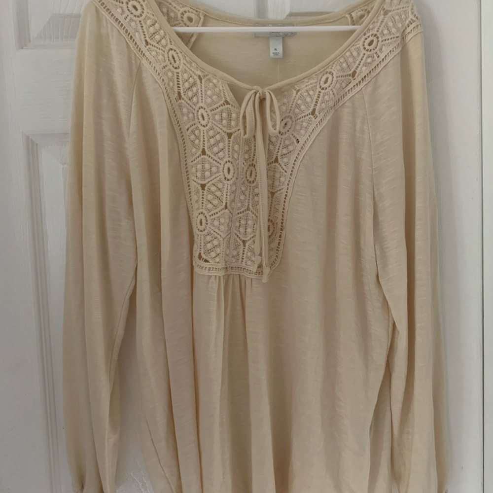 Long sleeve cream top